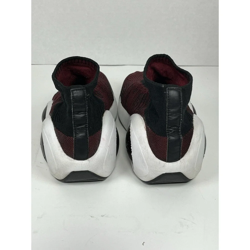 Nike Flight Bonafide Team Varsity Red Size 7Y M Womens 8.5 Fly Knit Bug Eyed EUC